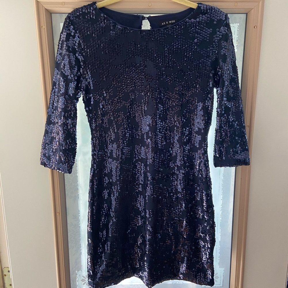 Sequence Quarter Inch Sleeve Dress